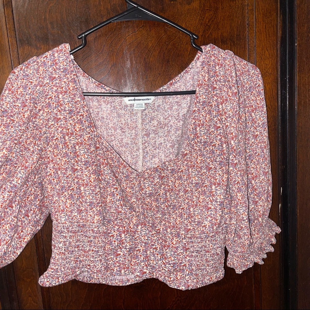 American Eagle Floral Crop Top